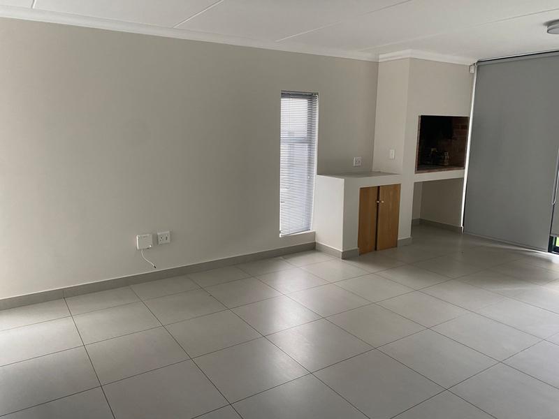 3 Bedroom Property for Sale in Protea Heights Western Cape